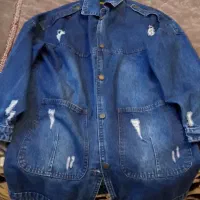 کت لی لباس لی