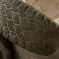 بک جفت لاستیک جلو تراکتور یک جفت لاستیک عقب پاترول