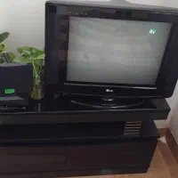 تلویزیون و میز و...