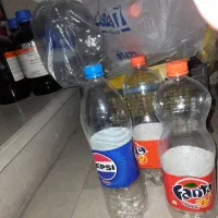 بطری خالی نوشابه|ظروف نگهدارنده، پلاستیکی، یکبارمصرف|چهاردانگه (تهران), |دیوار
