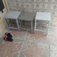 چهارپایه فلزی