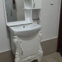 روشویی با آینه