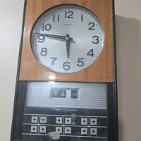 ساعت دیواری