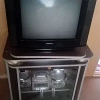 فروش تلوزیون طرح LED همراه میز و ظبط و دوتا باند|تلویزیون و پروژکتور|گلپایگان, |دیوار