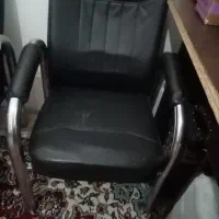 ۲ تا صندلی  درحد نو به فروش میرسد