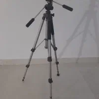سه پایه دوربین
