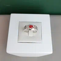 یاقوت سونچیا همراه ۴عدد الماس طبیعی کد۱۹۴۳|جواهرات|اصفهان, نقش جهان|دیوار