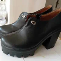 کفش زنانه سایز ۳۹ پاشنه ۸سانت