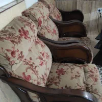 مبل و میز تلویزیون