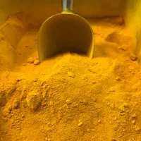 آسیاب ادویه جات در حضور مشتری