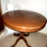 میز گرد چوبی