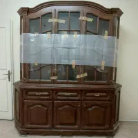 ویترین چوبی کلاسیک