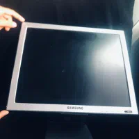 مانیتور ۱۷ اینچ سامسونگ B 750