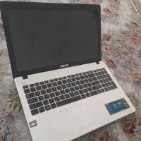 یک عدد لپ تاپ ایسوس سفید