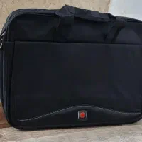 کیف لپ تاب و مدرسه