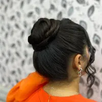 شنیون و میکاپ