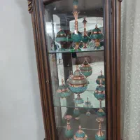 ویترین چوبی منبط کار وبخاری گازی وکمد ویترین وکاج|بوفه، ویترین، کنسول|برخوار, |دیوار