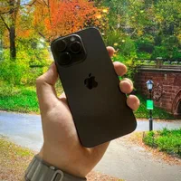 اپل iphone 15 pro با حافظهٔ 256