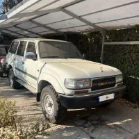 تویوتا لندکروز