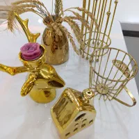 یه سری مجسمه طلایی بابهترین جنس پلی استر|مجسمه، تندیس، ماکت|تاکستان, |دیوار