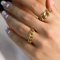 دستبند الیزابت و پلاک کلید بدون اجرت