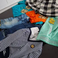 لباس بچگانه برای نیازمند