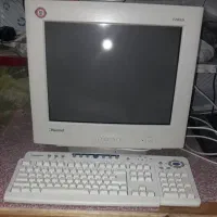 مانیتور وکیبورد وموس کامپیوتر در حد نو