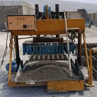 دستگاه بلوک زنی نیم اتومات