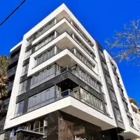 ۹۰ متر پروین اعتصامی