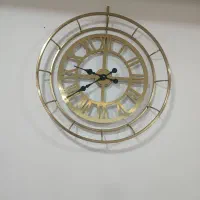 ساعت دیواری