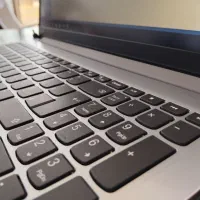 لبتاپ لنوو معاوضه هم دارم