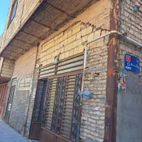 فروش خانه ویلایی ۹۰ متر دو نبش دو طبقه تمیز|فروش خانه و ویلا|قم, ولیعصر|دیوار