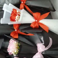 دسته گل پول|گل مصنوعی|کارون, |دیوار