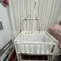 تخت نوزاد کنار مادر|تخت و سرویس خواب|قم, شهرک قدس|دیوار