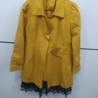 تعدادی لباس دخترانه|لباس|رباط‌کریم, رباط‌کریم|دیوار