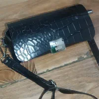 کیف دوشی|کیف، کفش، کمربند|هشتگرد, شهرک وحدت|دیوار