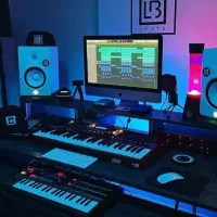 ((ساخت موزیک حرفه ای و آموزش خوانندگی))