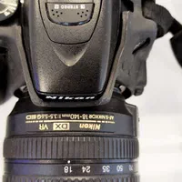 نیکون 5500 با لنز 18 140 همراه با سه پایه ونگارد|دوربین عکاسی و فیلمبرداری|تهران, هروی|دیوار