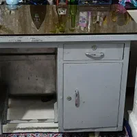 میز تحریر فلزی