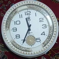 ساعت دیواری