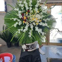 فروش انواع تاج گل ورومیزی دورمزار