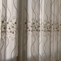دو عدد پرده طرح دار، یک تور شاین دار، و یک زبرا