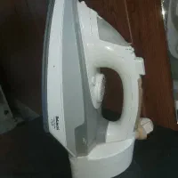 اتو بخار سیم جمع کن دار دلمونتی