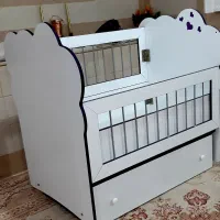 تخت خواب گهواره دار|تخت و صندلی بچه|شیراز, امام حسین|دیوار