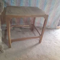 میز چوبی