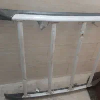 باربند تمیز و سالم در اباری خاک گرفته