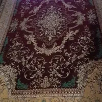 فرش ۱۲ و شیش شیش یه زدگی داره