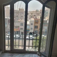 ۴ عدد پنجره آهنی قدیم