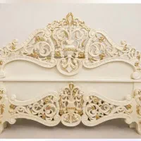 تخت خواب چوبی چوب اصل  کاملا نو‌تمیز وسالم