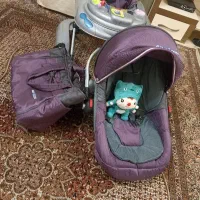 روروئک ، کریرو کیف مادر همراه یک عروسک